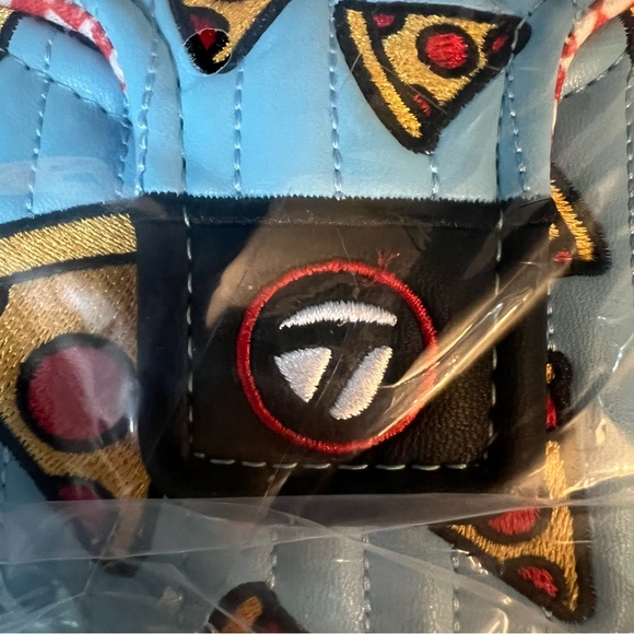 NWT Taylormade Vault Delivery Time Pizza Spider 🕷 Head Cover - Picture 6 of 7